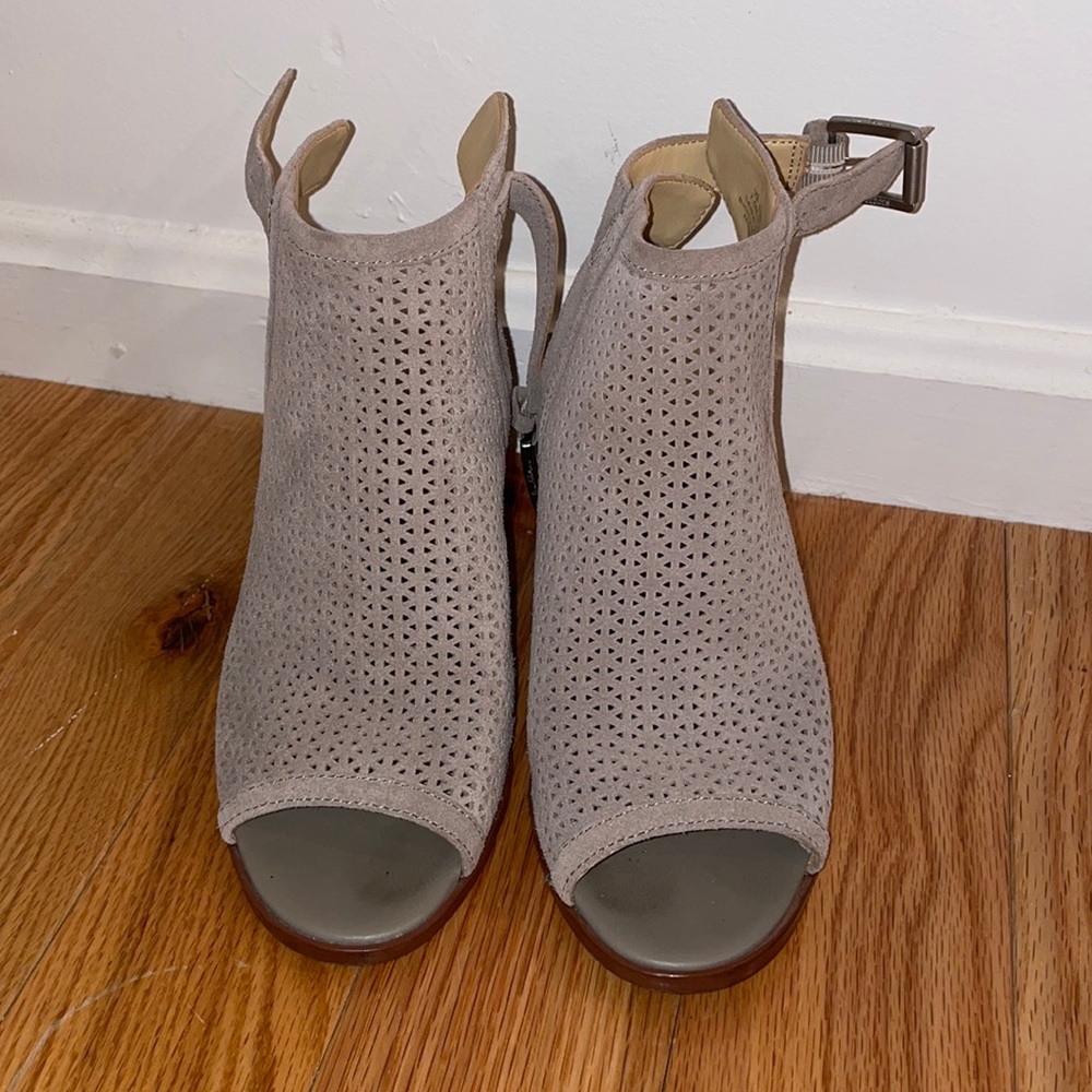 Cute open toed shoes!